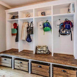 Faut-il un porte-manteau dans un dressing ?